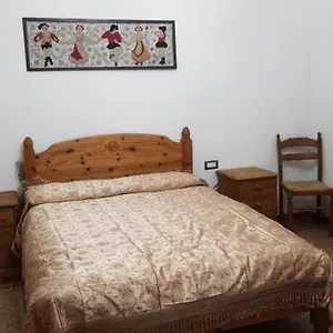 Casa Assunta Alloggio in famiglia Piscinas