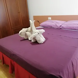 Rosso , Tirano Italia