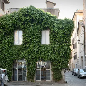 Madonna Dei Monti , Roma Italia